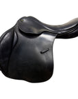 County 'Conquest' Jump Saddle in Black