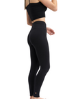 Anique 'Limitless' Leggings in Black - Women's 10/12