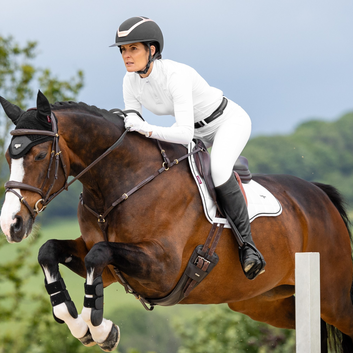 LeMieux Loire GP Pad in White/Black
