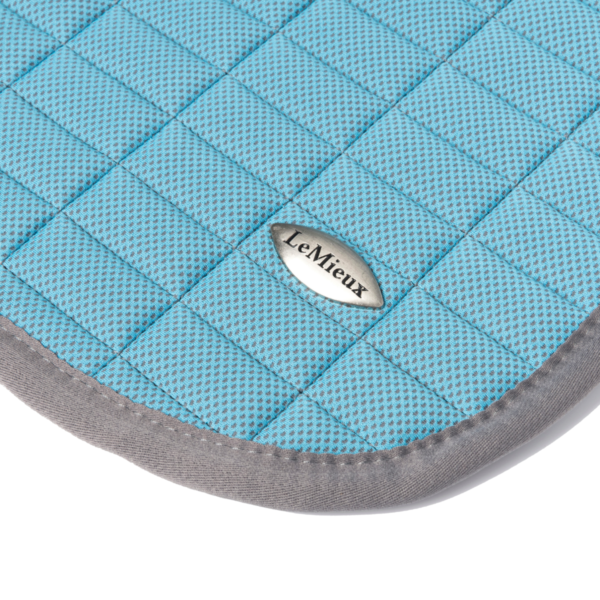 LeMieux Self-Cool Close Contact Pad in Cool Blue