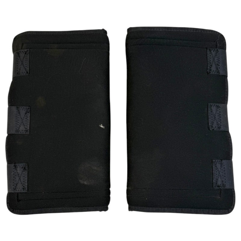 Arma Hot/Cold Therapy Relief Ice Boots in Black - One Size