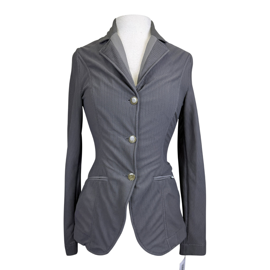 AA Platinum 'MotionLite' Show Jacket in Grey