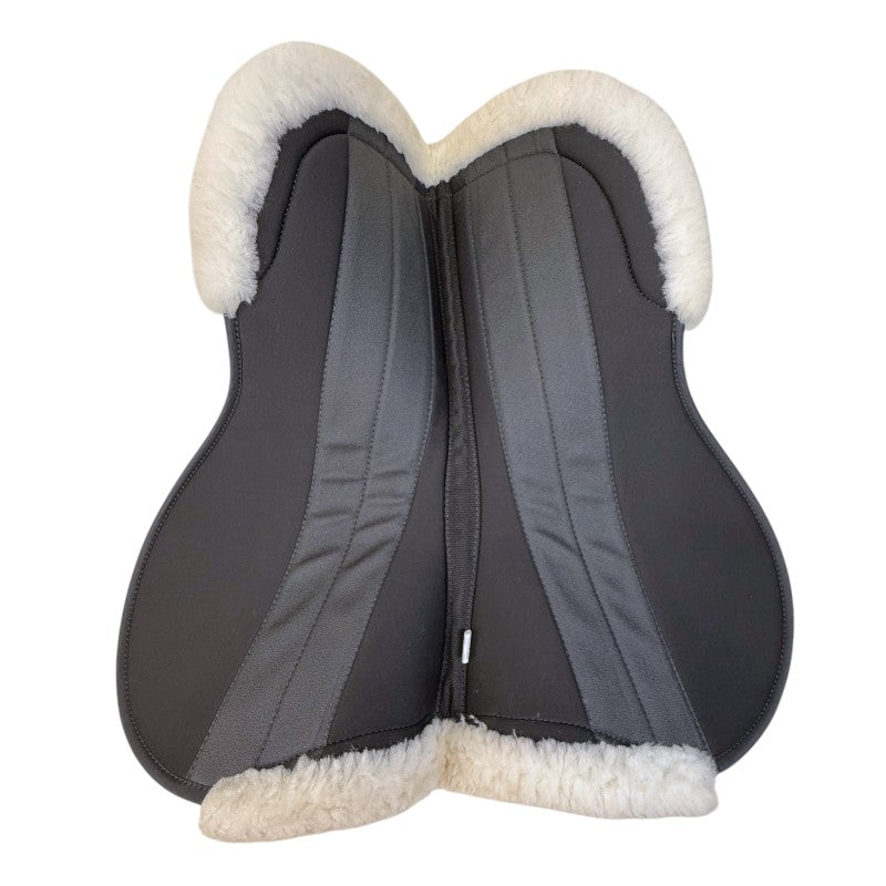 Equifit 'UltraWool' Thin Impacteq Half Pad in Black/Natural 