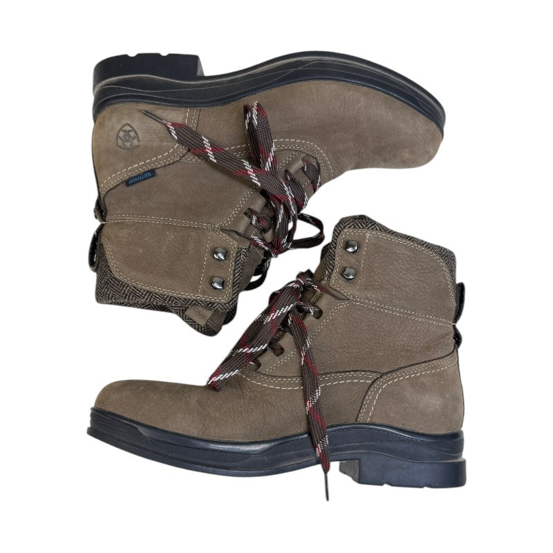 Ariat Barnyard Lace Boots in Brown