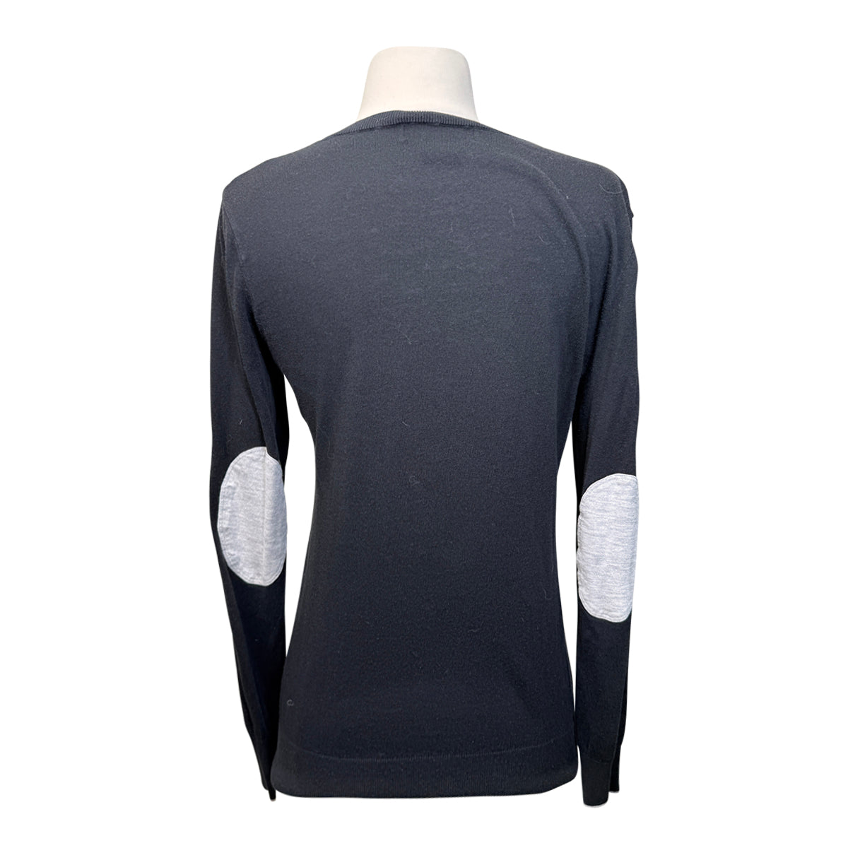 Essex Classics 'Trey' V-Neck Sweater in Black