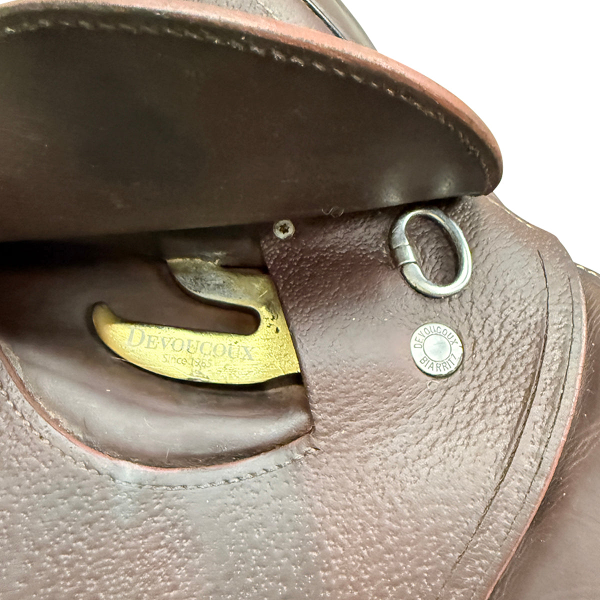 Devoucoux 2021 'Biarritz S' Saddle in Brown