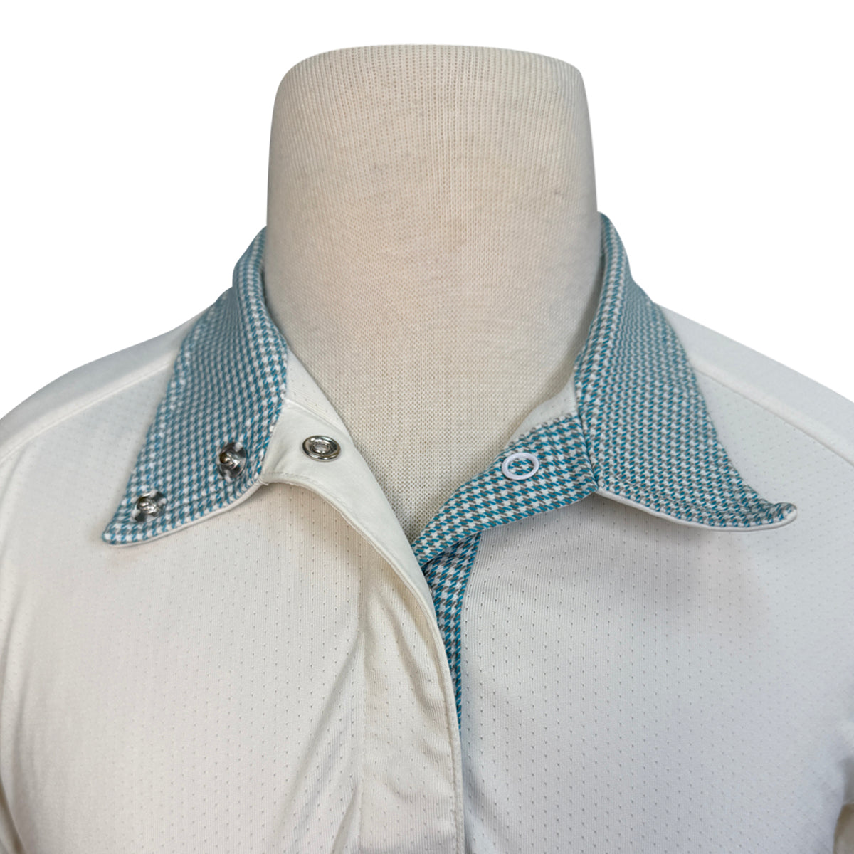 Beacon Hill Talent Yarn Show Shirt in White/Blue Chevron 