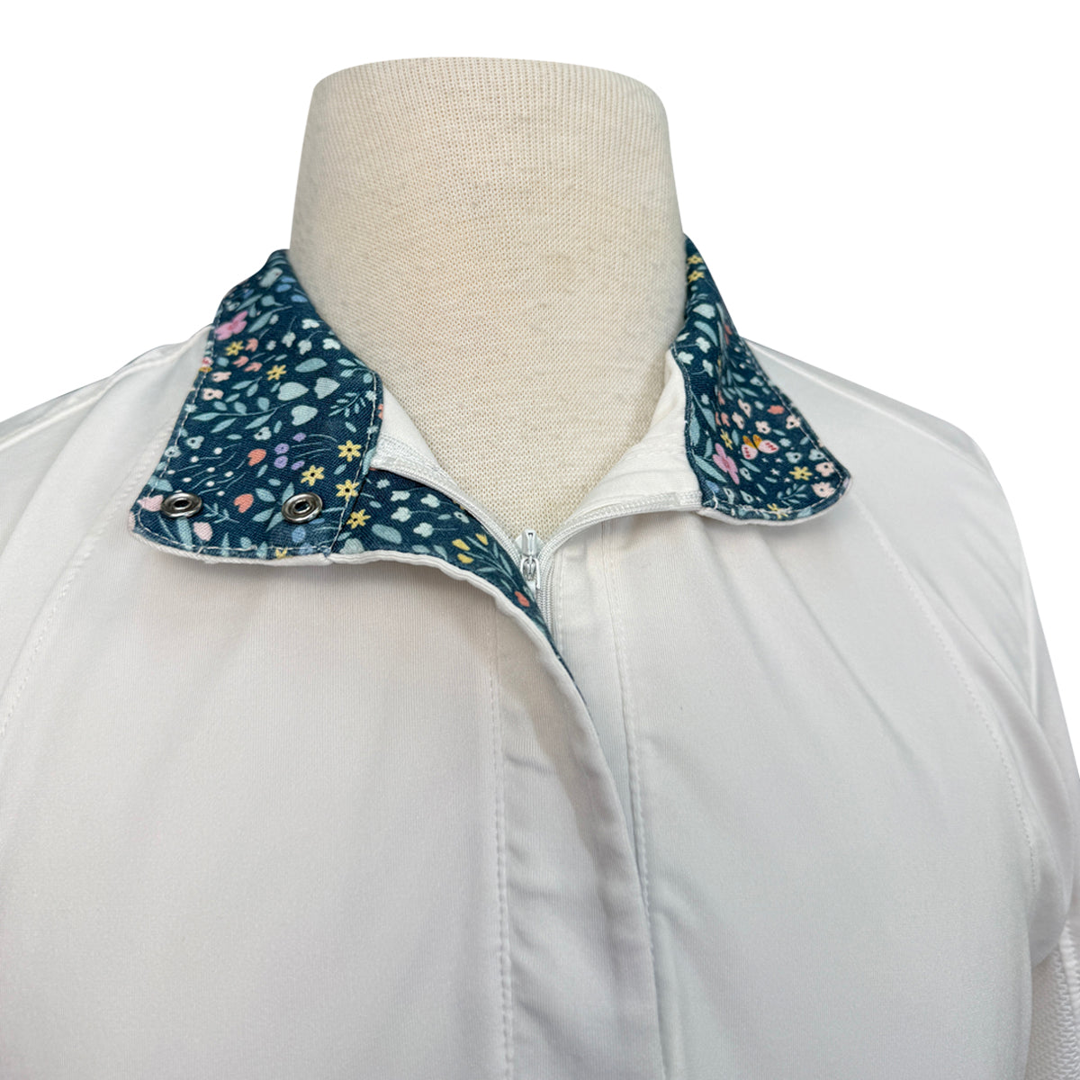RJ Classics 'Maddie' Show Shirt in White/Blue Floral