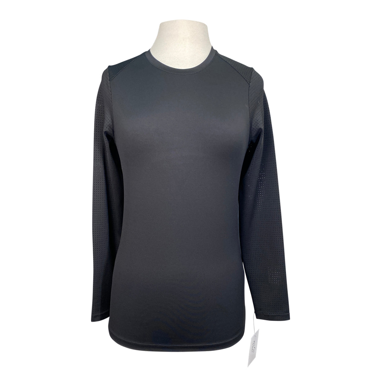 Hannah Childs 'Harper' Long Sleeve Tech Tee in Pitch Black
