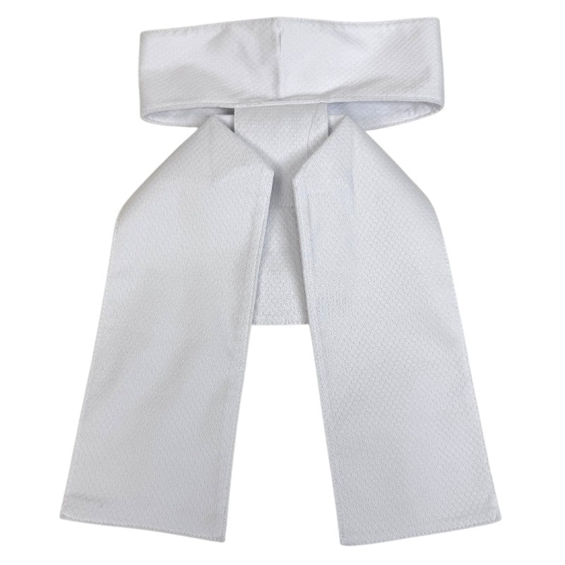Ovation Dry-Tex Pre Tied Stock Tie in White 