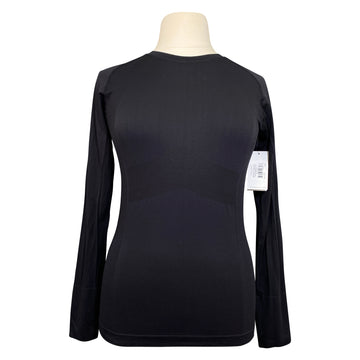 Anique Signature Long Sleeve Crew  in Black