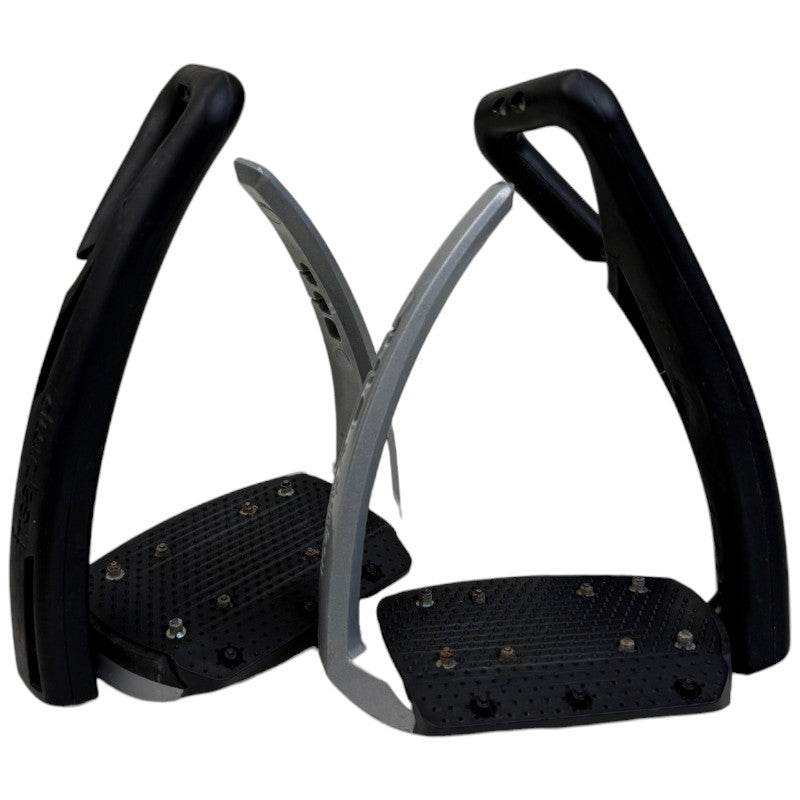 FreeJump 'Soft Up Pro+' Stirrups in Black/Grey