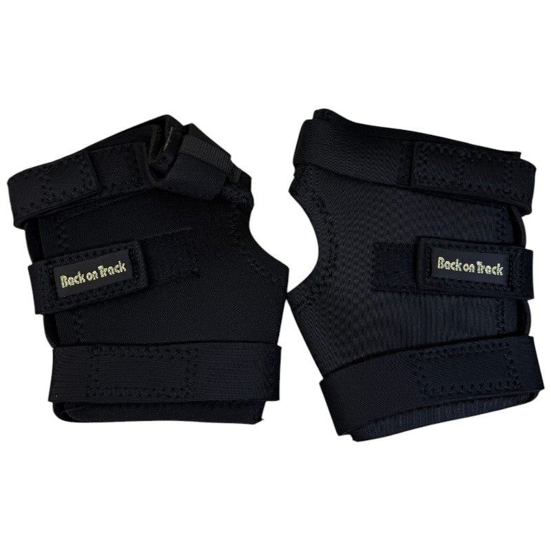 Back on Track Therapeutic Hock Boots in Black