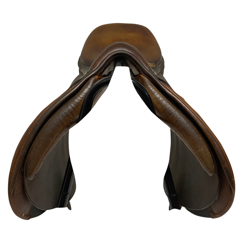 Front of Butet 2003 Jumping Saddle in Gold