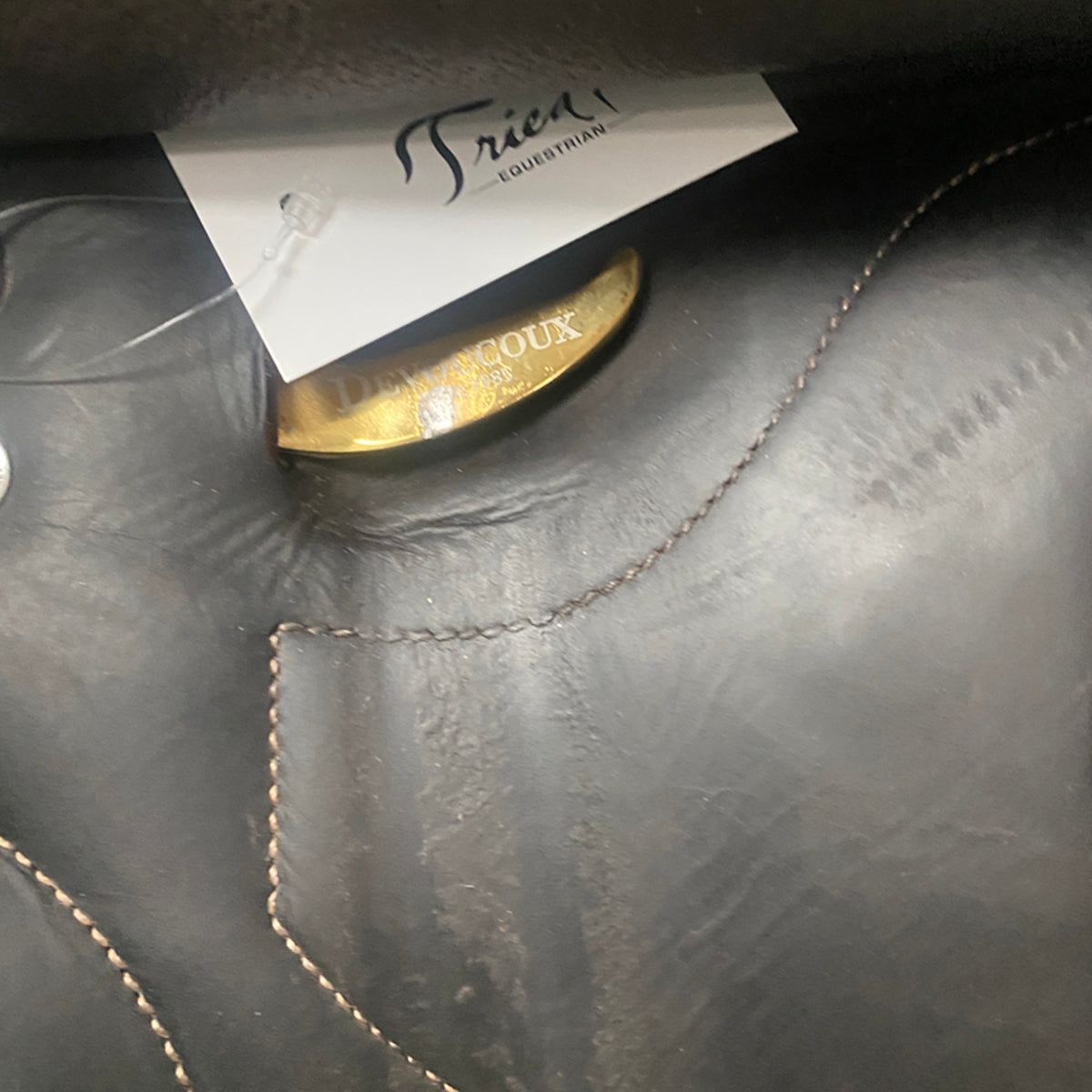 Devoucoux 2019 'Chiberta O' Monoflap Saddle in Chocolate 