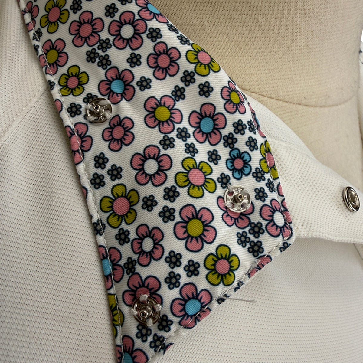 Tredstep Symphony 'Paris' Shirt in White/Daisies