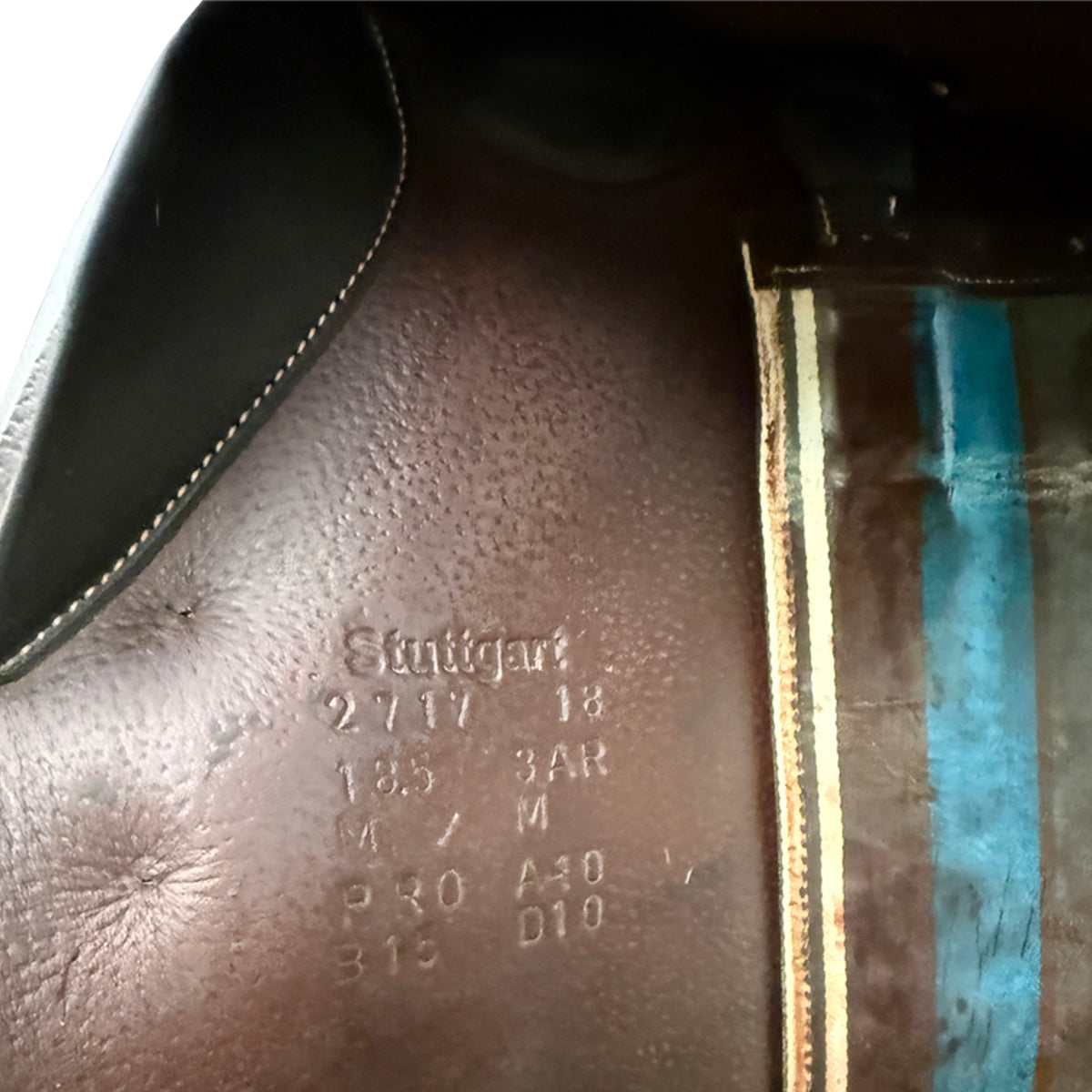 Voltaire 2018 Stuttgart 'Pro Panel' Saddle in Chocolate
