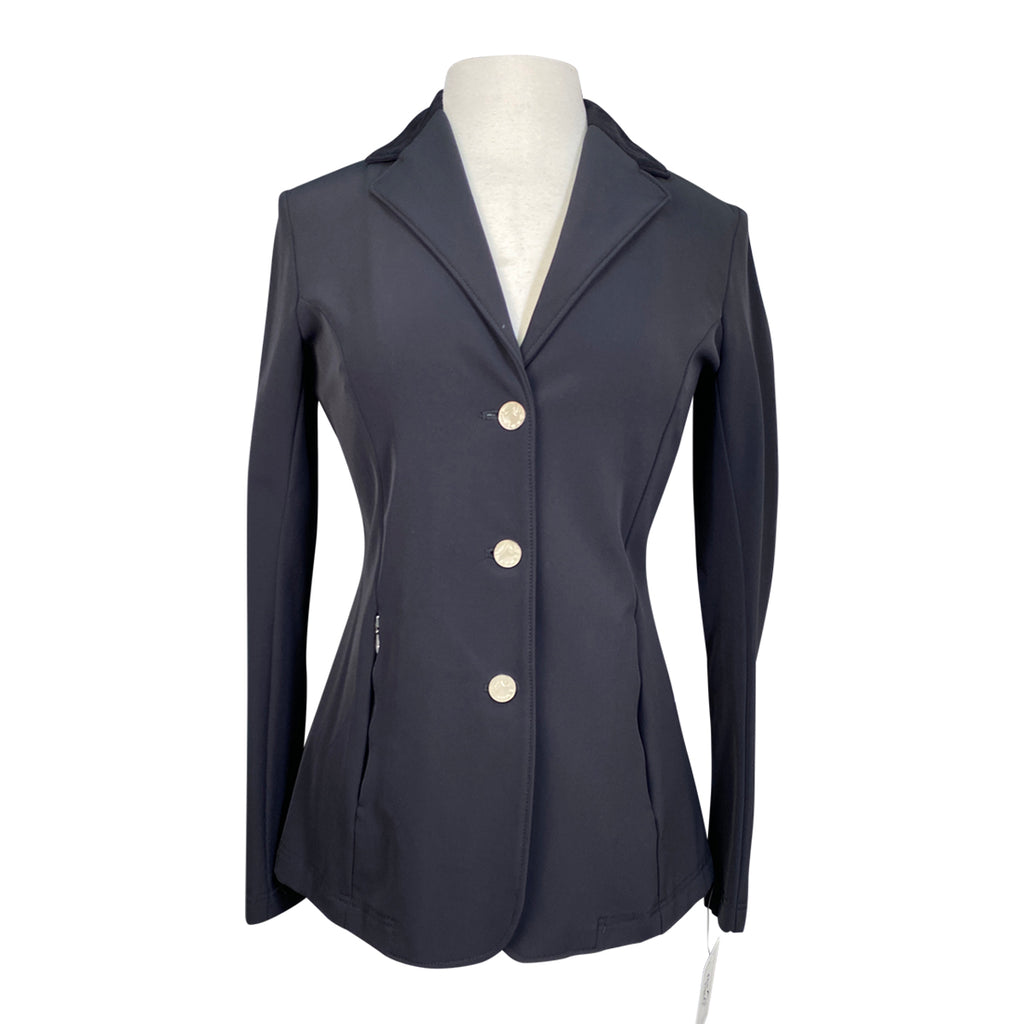 Gersemi 'Idun' Competition Jacket in Black 
