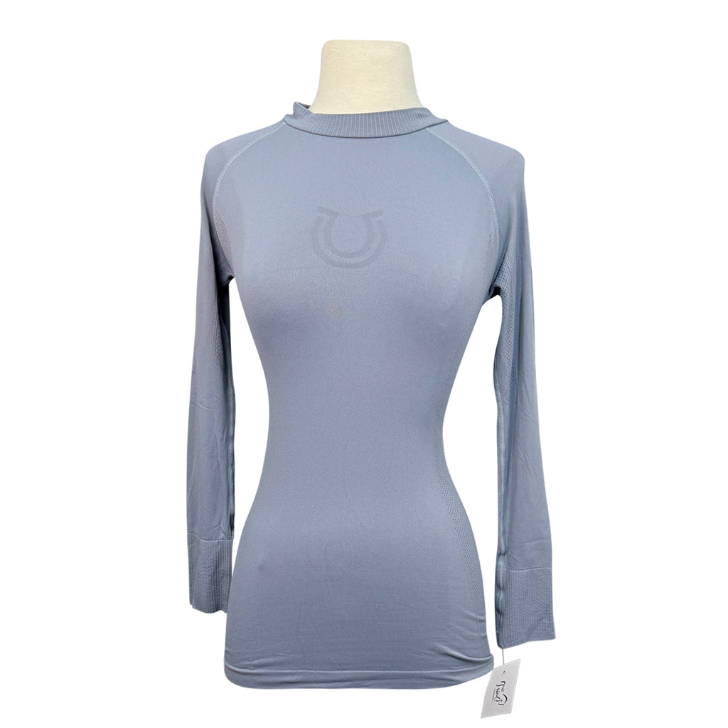 FitEq Long Sleeve Seamless Schooling Top in Grey