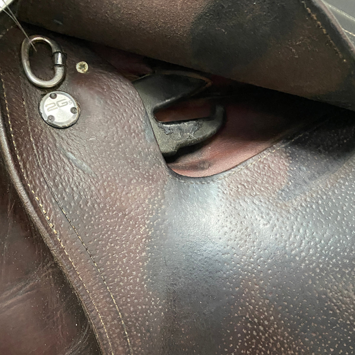 CWD 2017 SE29 2GS Saddle in Havana