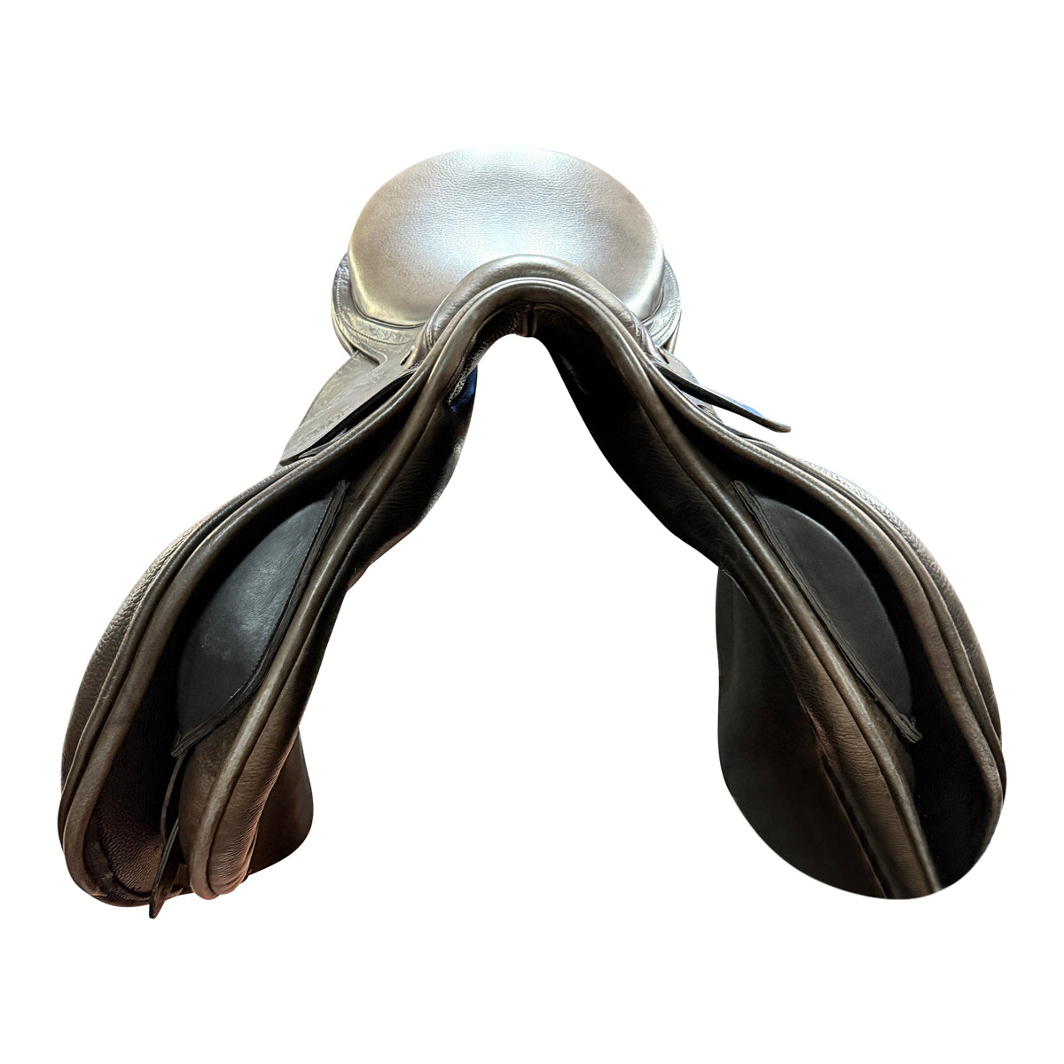 County &#39;Conquest&#39; Jump Saddle in Brown