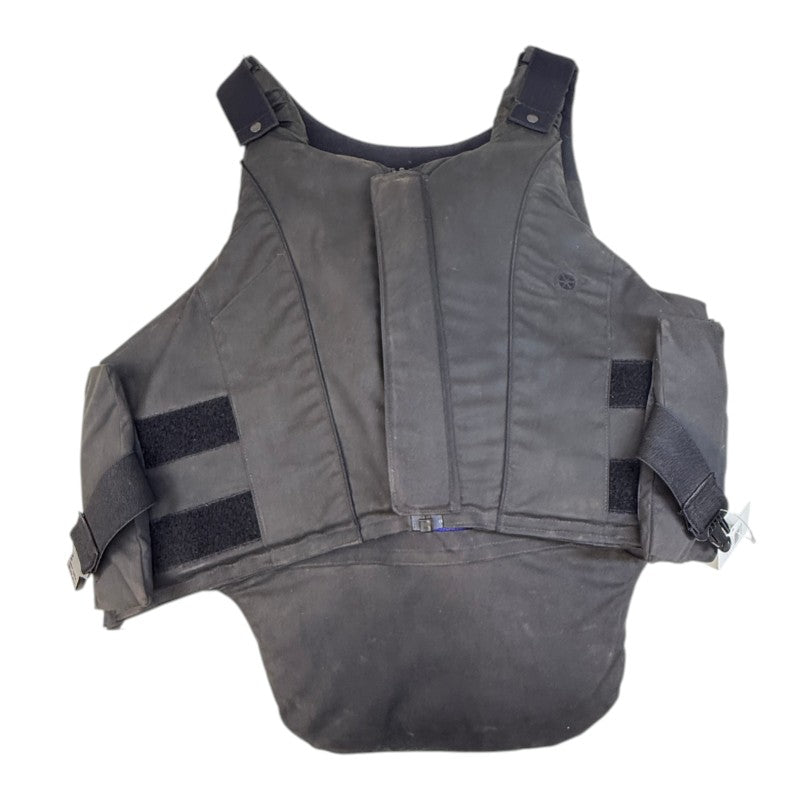 Charles Owen JL9 Body Protector in Black