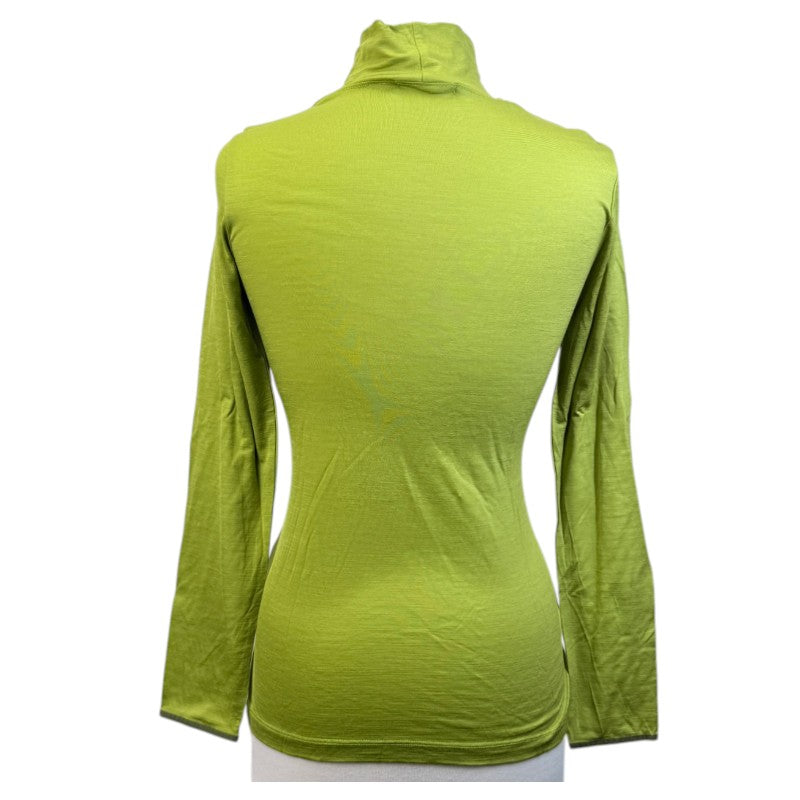 Calllidae 'Featherweight' Turtleneck in Lime