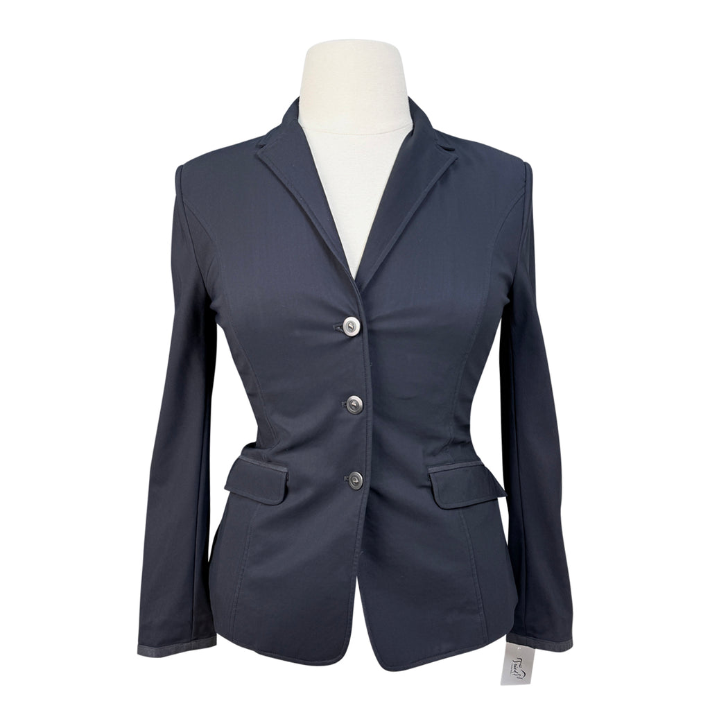 Samshield Show Jacket in Black