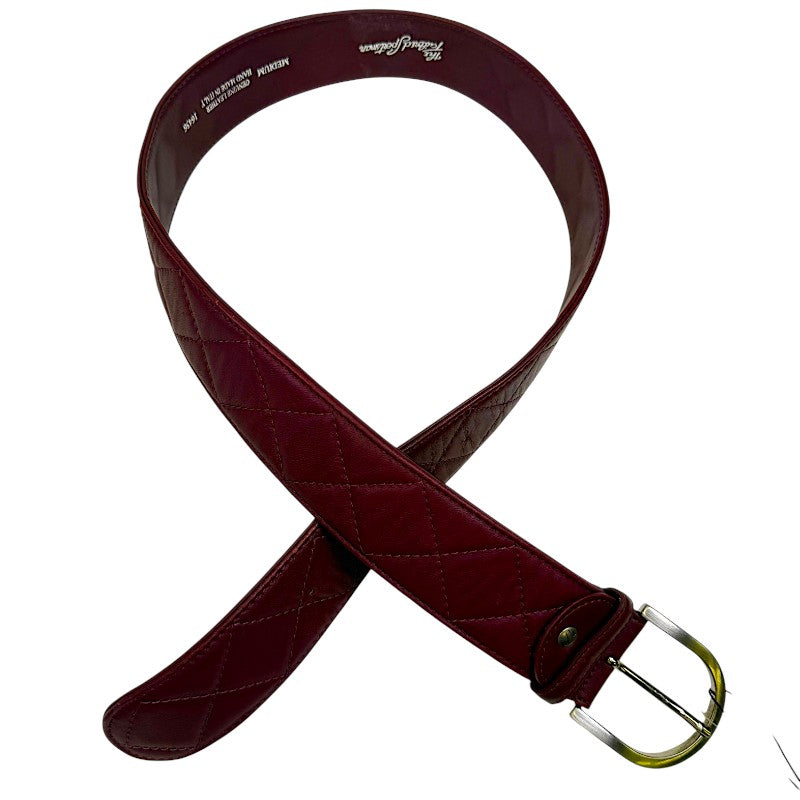 Tailored Sportsman Quilted Leather 'C' Belt in Burgundy