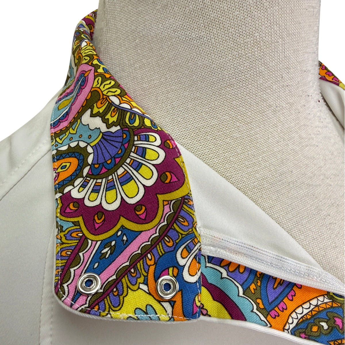 R.J. Classics 'Tori' Long Sleeve Show Shirt in White/Psychedelic