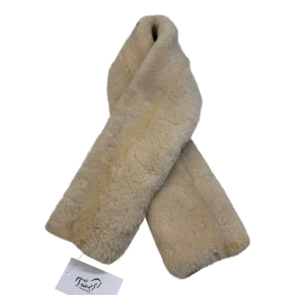 Fleeceworks Sheepskin Traditional Girth Cover in Natural