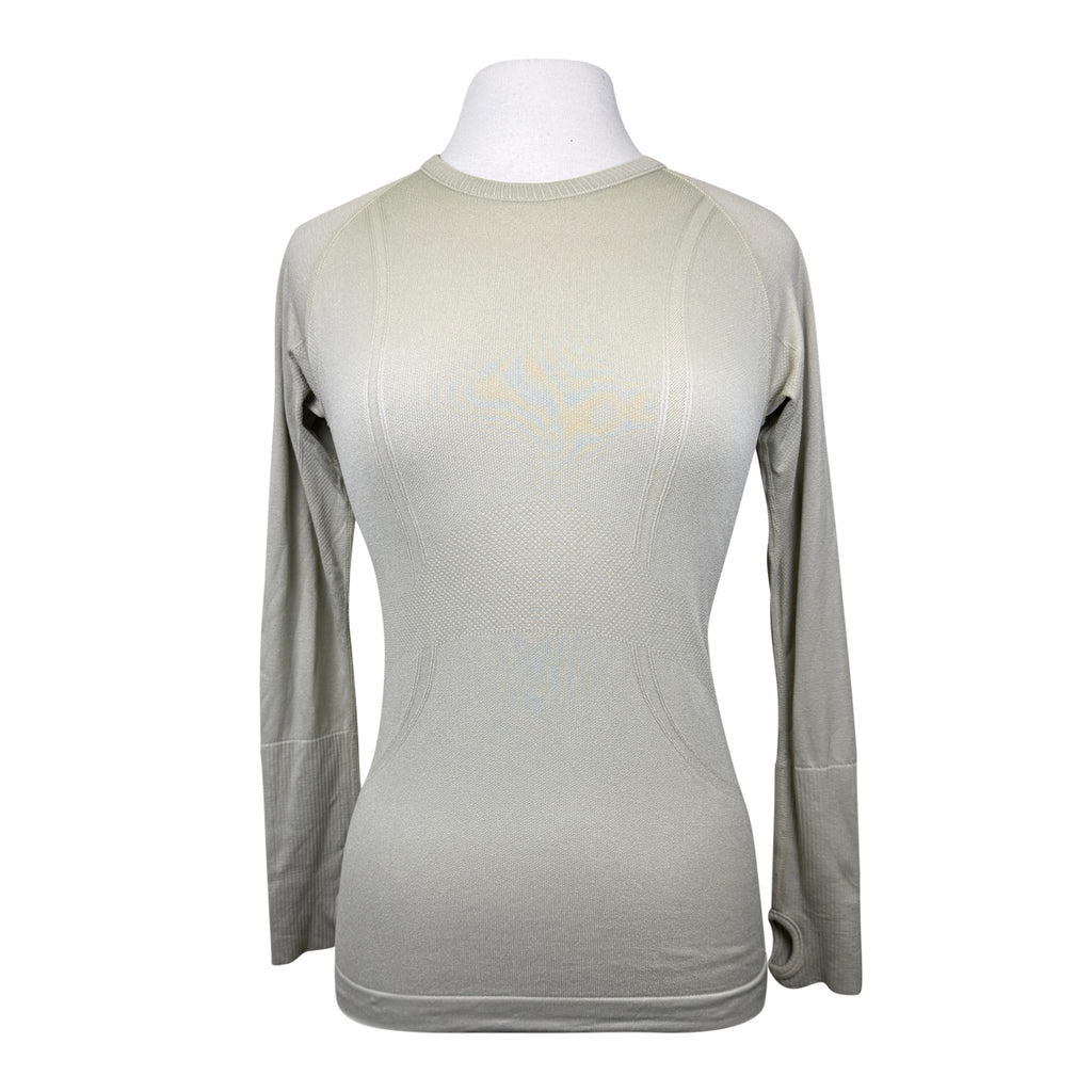 Barn Babe Long Sleeve Seamless Schooling Top in Dune