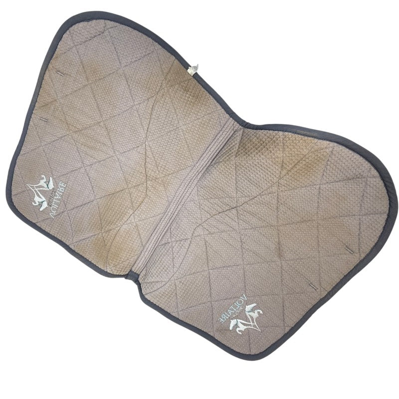 Voltaire Design Infinite Grip Saddle Pad in Grey