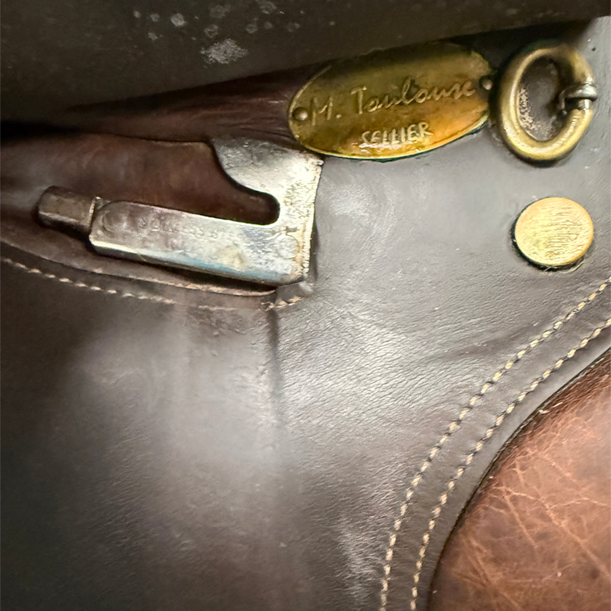 M. Toulouse 'Noelle' Close Contact Saddle in Brown