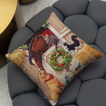 Christmas Decorative Pillow in Horse in Stall with Wreath - 18