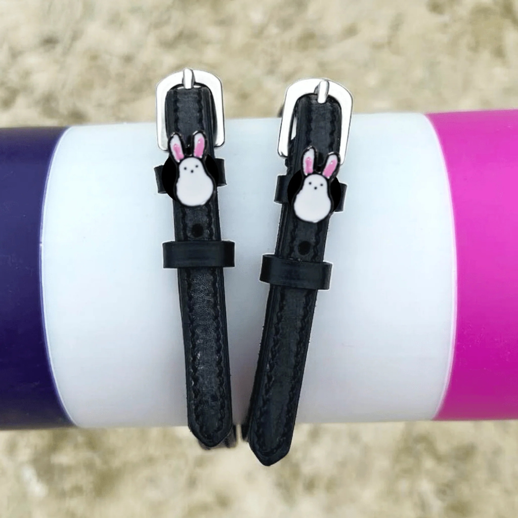 Mane Jane Spur Straps in Bunny Hop
