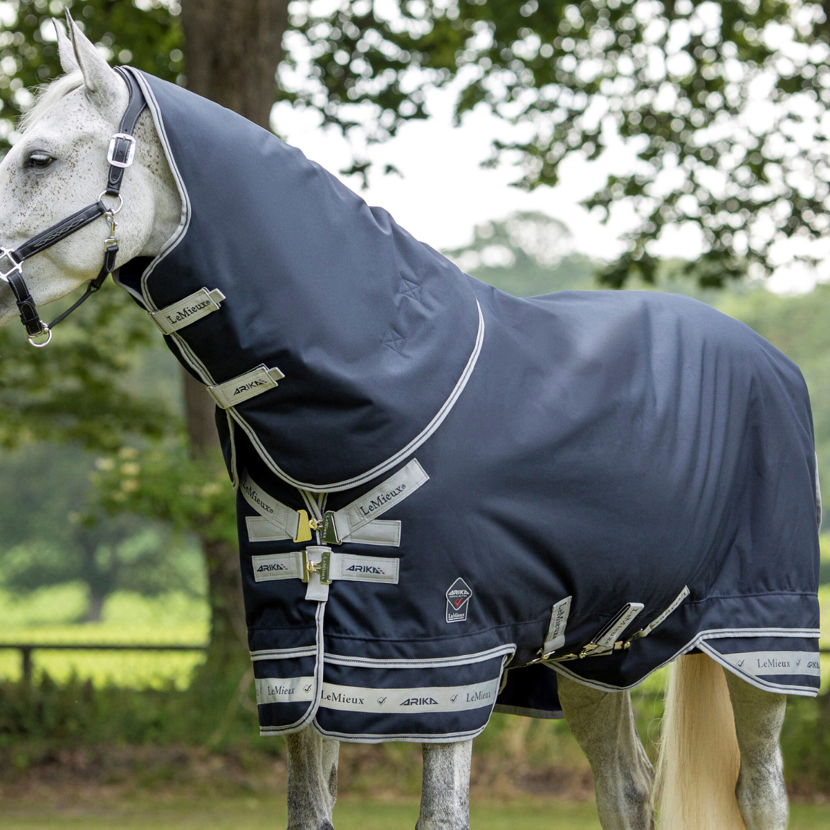LeMieux 'Arika' 200g Storm-Tek Blanket in Navy