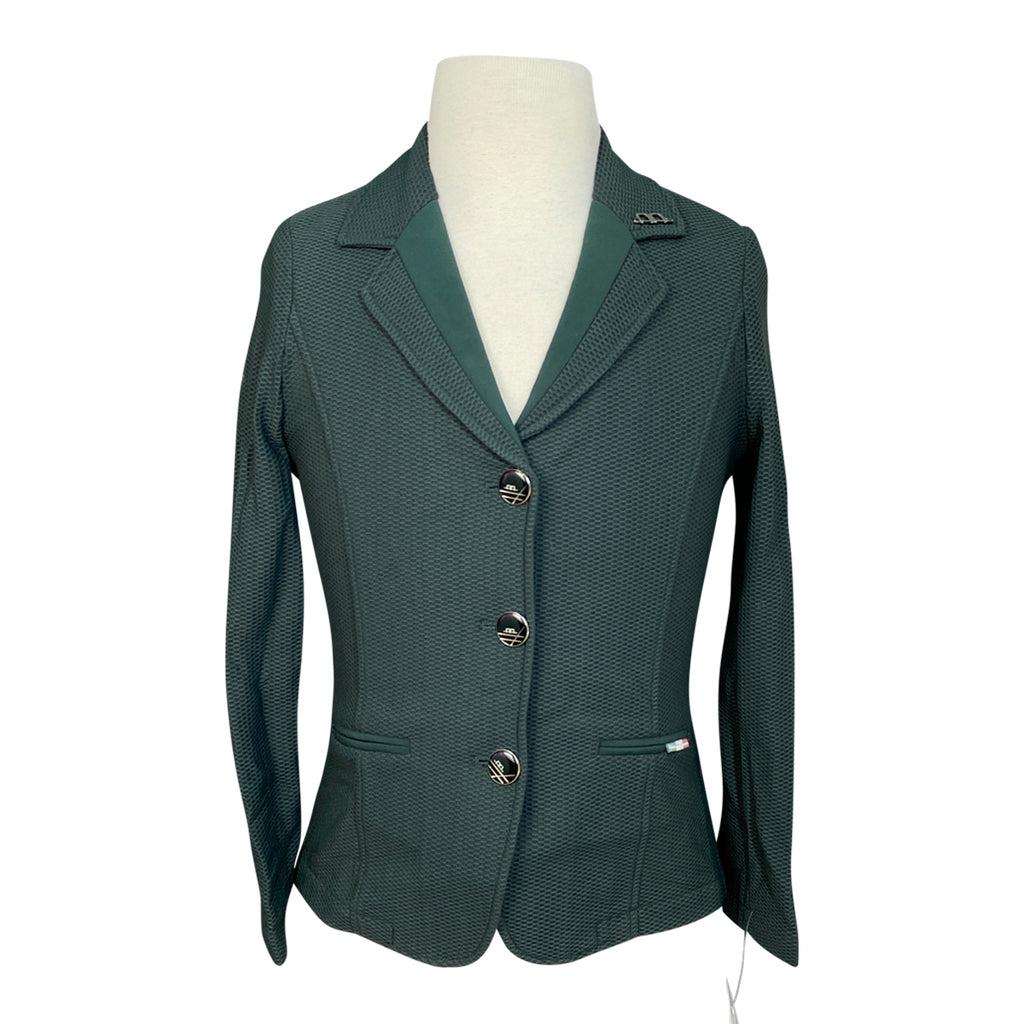 AA Platinum 'MotionLite' Show Jacket in Hunter Green