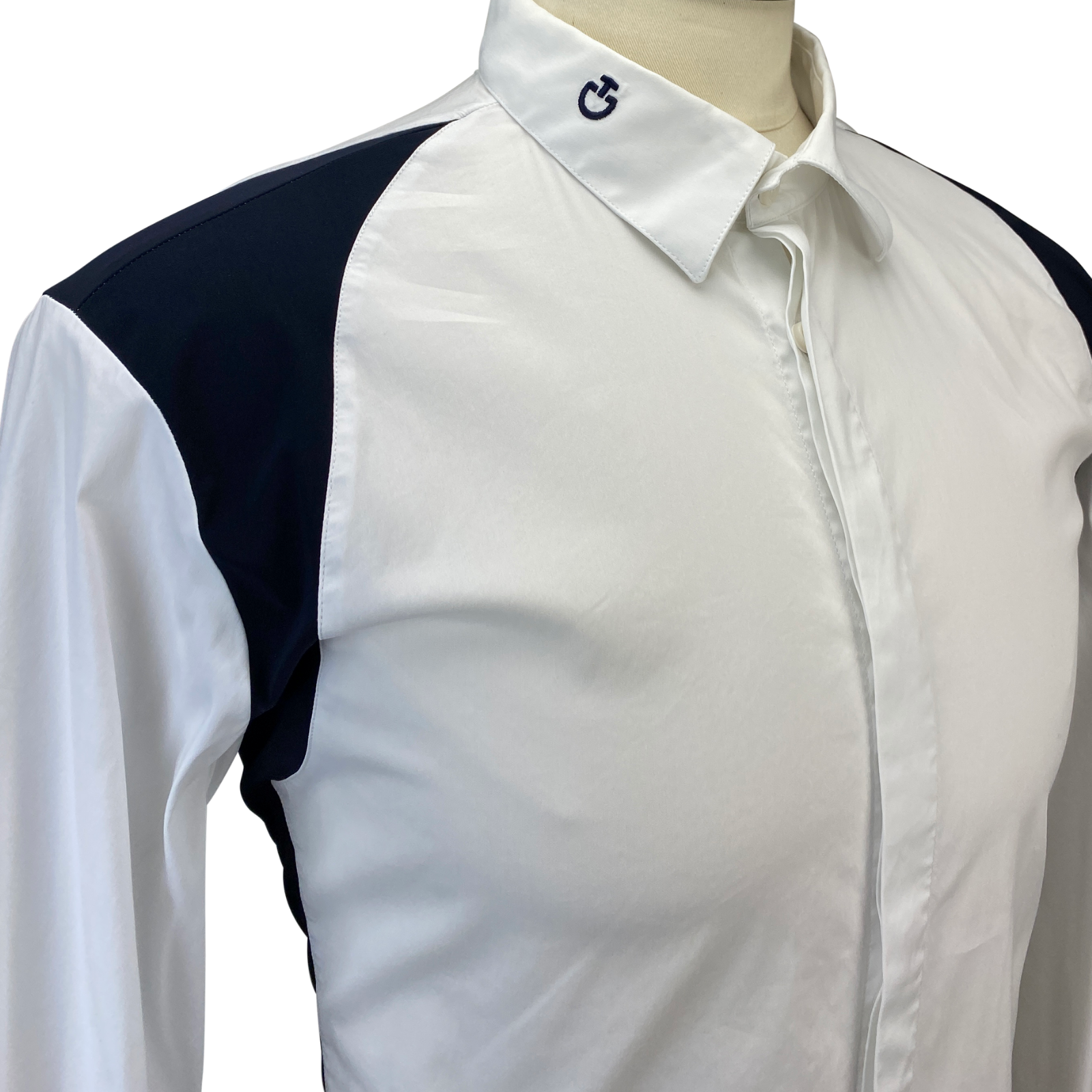 Detail of Cavalleria Toscana Button-Down Long Sleeve Shirt in White/Navy Accents